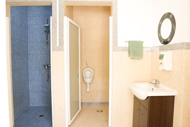 Edles Apartment In Architektenvilla Mit Grossem Pool, Sauna, Dachterrasse Und Malerischem Garten Pataias Bagian luar foto